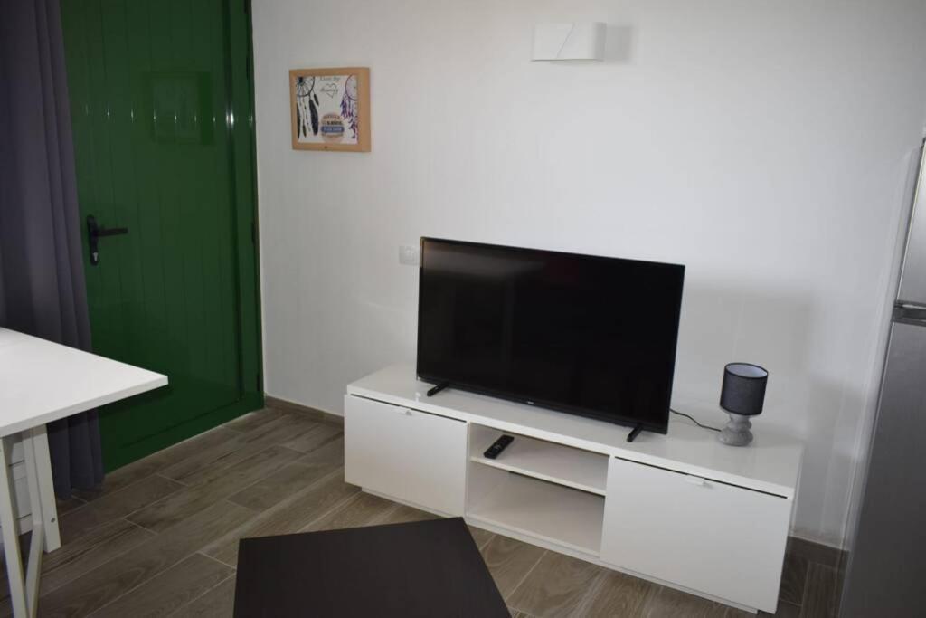 Appartement Bouganville Rez-De-Chaussee Wifi Коста де Антигуа Екстериор снимка